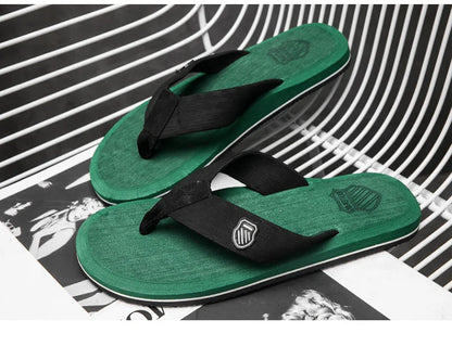 Factory wholesale summer men's beach shoes flip-flops leisure trend sandals wholesale pinch feet non-slip foreign trade explosions