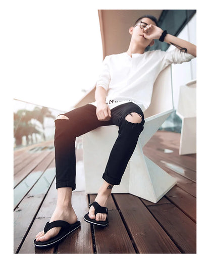Factory wholesale summer men's beach shoes flip-flops leisure trend sandals wholesale pinch feet non-slip foreign trade explosions